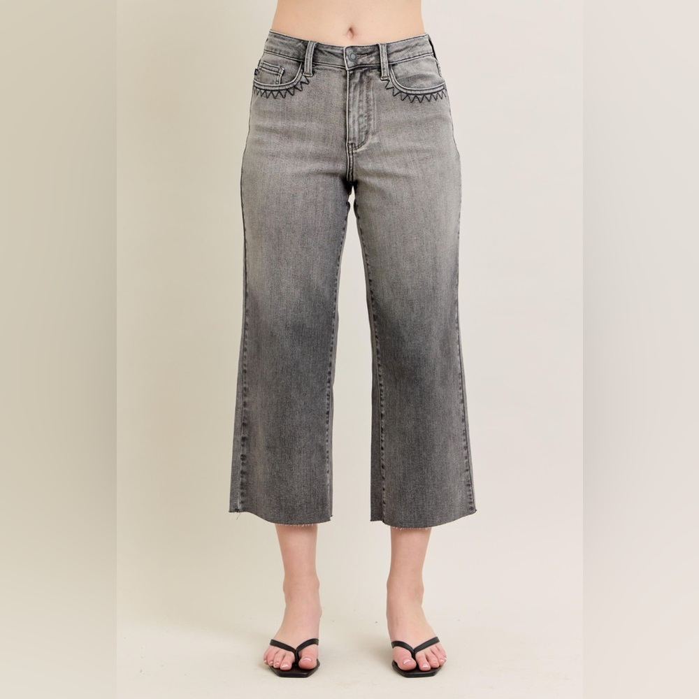 NWT Judy Blue Plus + Reg Size Gray High Rise Cropped Wide Leg Jeans